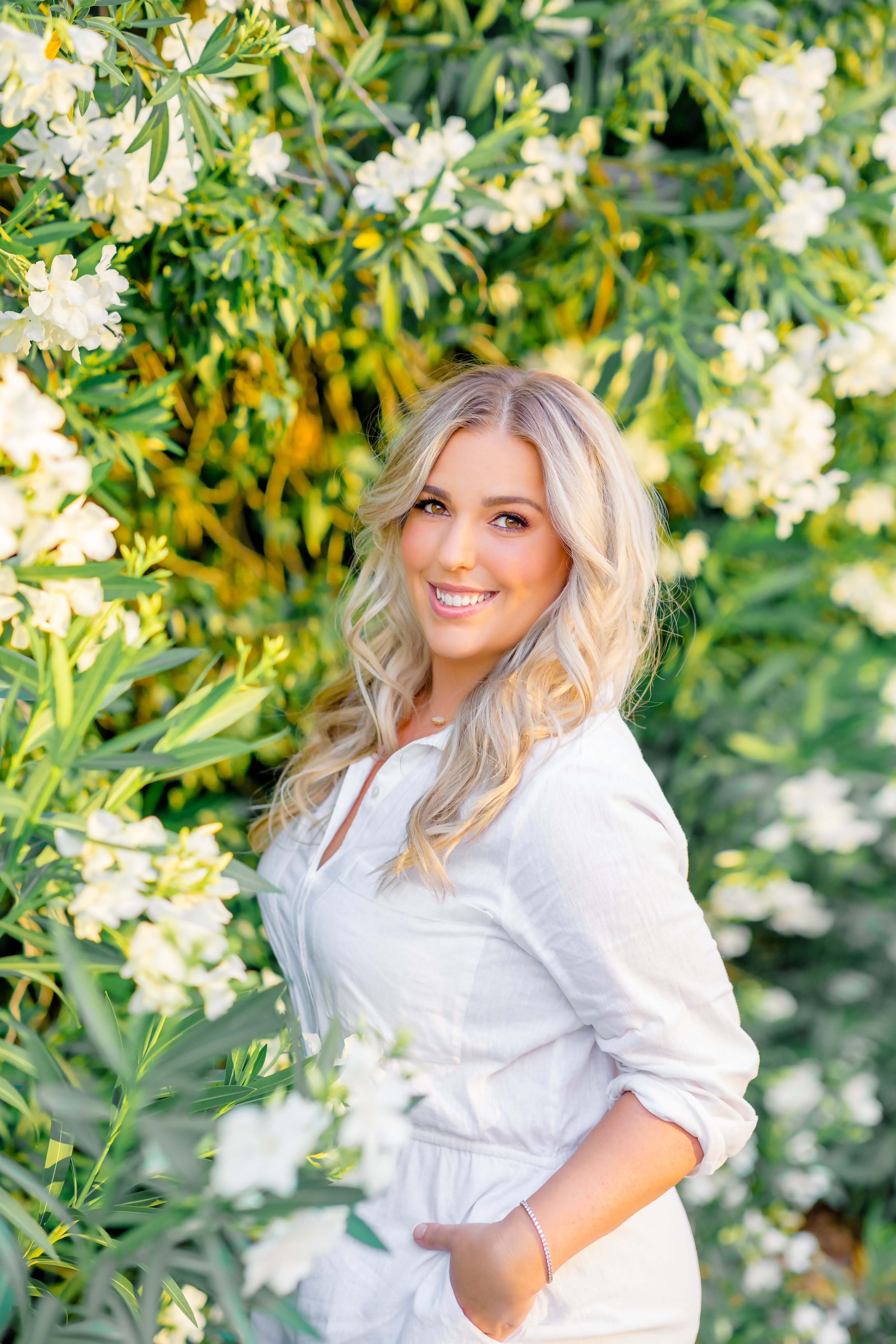 Emily Finger, senior and wedding photographer